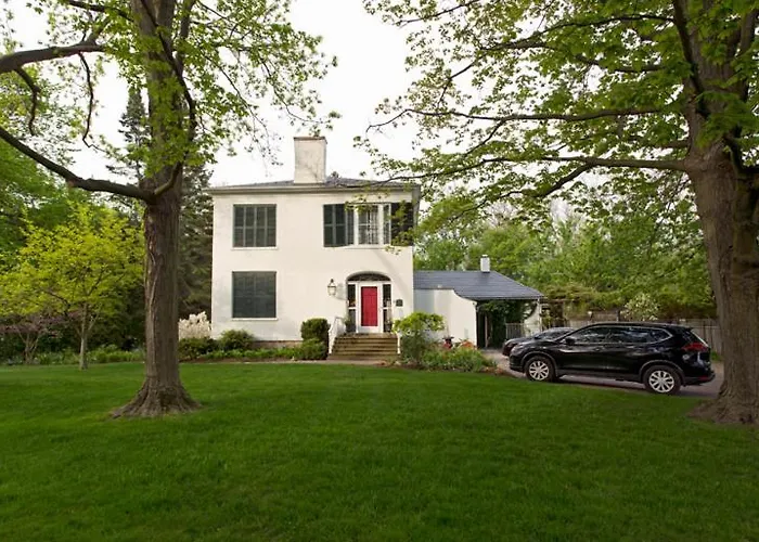 Historic Lyons House