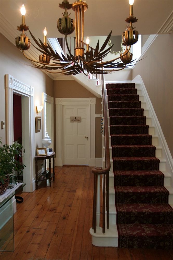 Historic Lyons House 3*