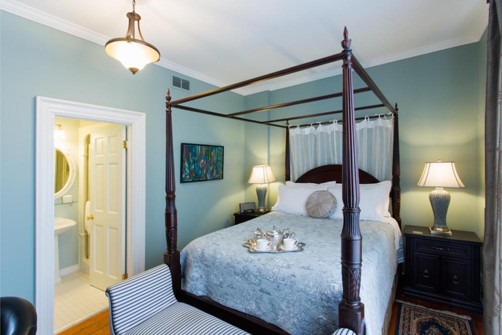 Couette-café Historic Lyons House 3*