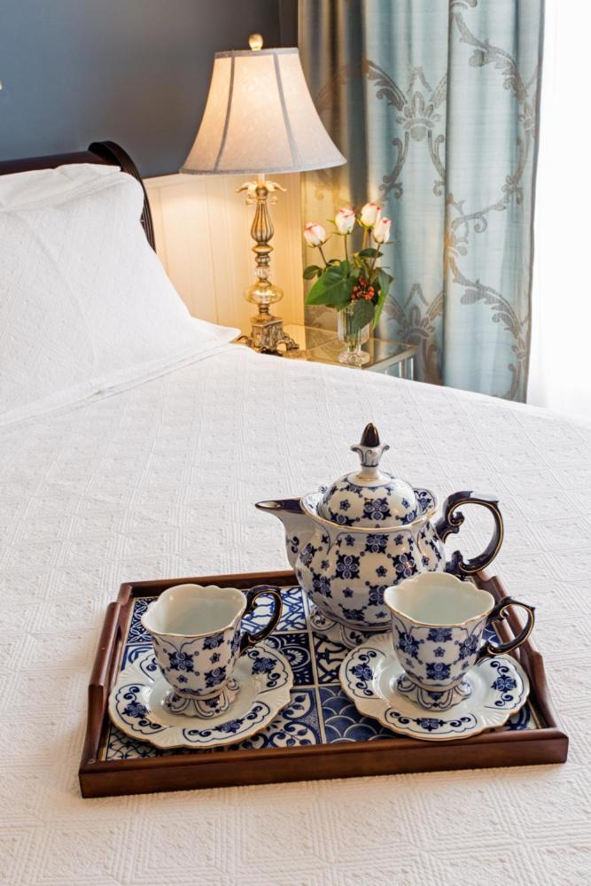 Historic Lyons House Couette-café